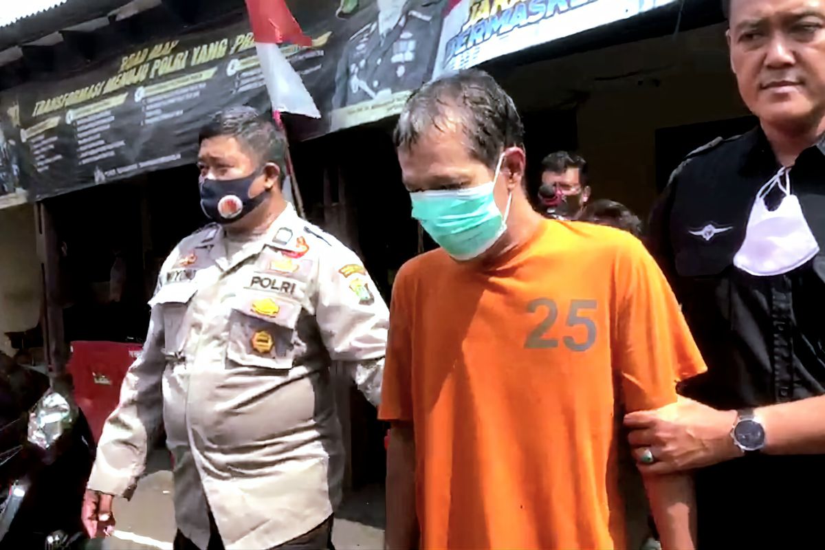 Polsek Palmerah menangkap pelaku pencurian sepeda motor yang biasa beraksi di kawasan Palmerah, Jakarta Barat, Jumat (15/7/2022).