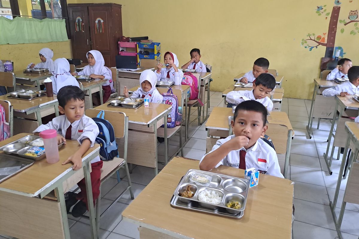 Kepsek SD di Bogor Sebut Muridnya Jadi Semangat Sekolah karena Program Makan Bergizi Gratis