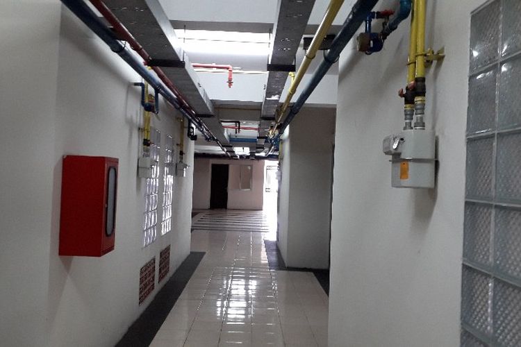 Lorong Rumah Susun KS Tubun di Jalan KS Tubun Raya, Palmerah, Jakarta Barat pada Senin (12/3/2018). 