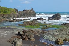 Pantai Karang Tawulan: Daya Tarik, Jam Buka, Harga Tiket, dan Rute