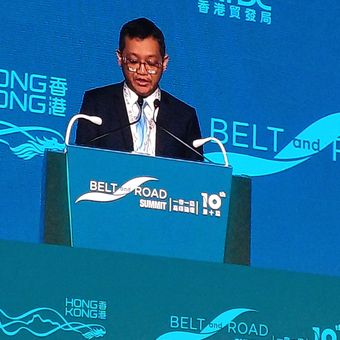 Deputi Bidang Koordinasi Pengelolaan dan Pengembangan Usaha BUMN Kemenko Perekonomian RI Ferry Irawan menyampaikan pidato tentang peluang investasi Indonesia di Belt and Road Summit ke-10, Hong Kong, Kamis (11/9/2025).