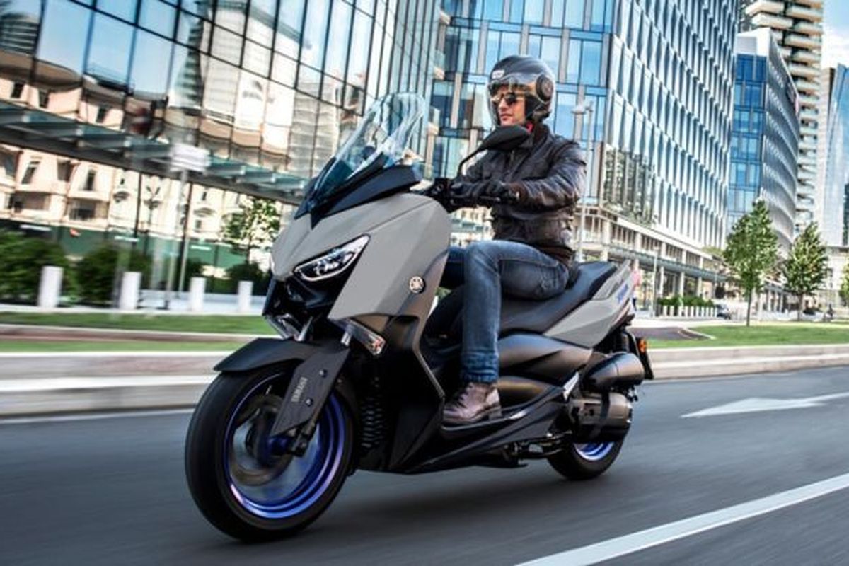 Yamaha XMAX