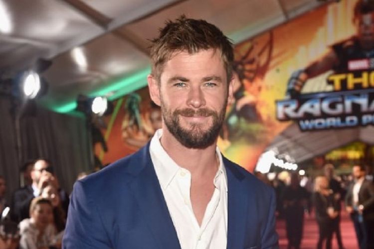 Aktor Chris Hemsworth menghadiri pemutaran perdana film produksi Marvel Studios, Thor: Ragnarok, di El Capitan Theatre, Hollywood, California, pada 10 Oktober 2017.