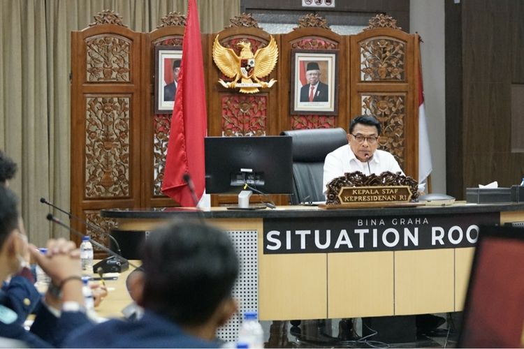 Kepala Staf Kepresidenan (KSP) Moeldoko usai menemui perwakilan mahasiswa Universitas Trisakti, di gedung Bina Graha Jakarta, Rabu (18/5/2022).