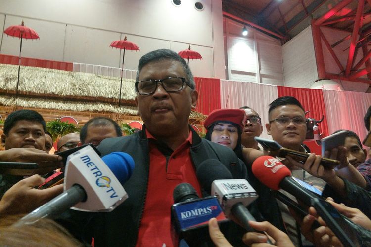 Sekjen PDI-P Hasto Kristiyanto di JIExpo, Kemayoran, Jakarta