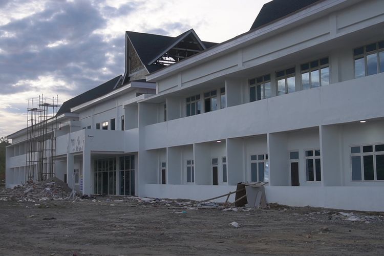 Pembangunan Sport Center Siosar, Sumut belum kunjung selesai jelang PON 2024.