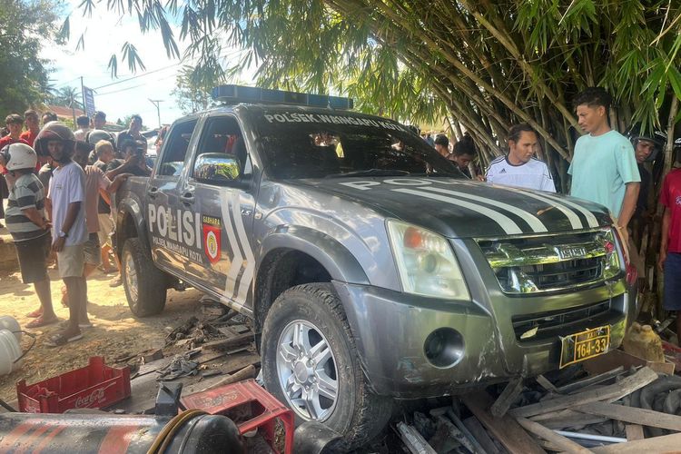 Mobil Kapolsek Waingapu Sumba Timur Tabrak Bengkel Motor, 6 Orang Luka