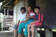 Satu Keluarga Tinggal di Gubuk Reyot, Tak Makan Sehari Sudah Biasa