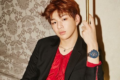 Jelang Debut Solo, Kang Daniel Pajang 2 Foto dengan Tulisan Misterius