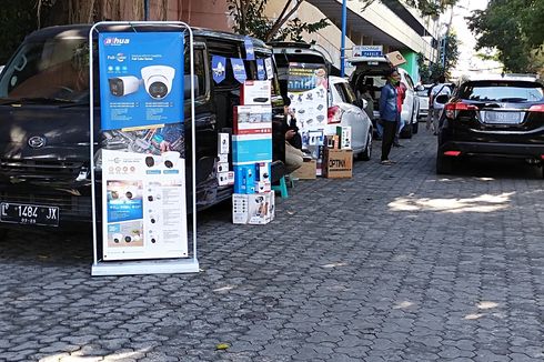 Pemkot Surabaya Izinkan Pedagang Hi-Tech Mall Kembali Jualan di dalam Gedung