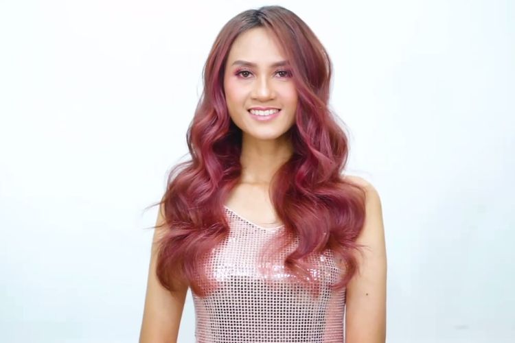 PT Victoria Care Indonesia Tbk, melalui program Virtual CBD Hair Institute pun memperkenalkan warna rambut yang cocok bagi semua kulit wanita Indonesia, yaitu Amethyc Luster
