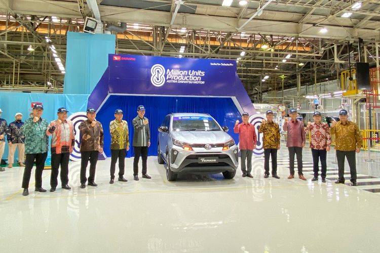 Capaian Daihatsu Indonesia produksi delapan juta kendaraan di pabrik Sunter, Jakarta Utara
