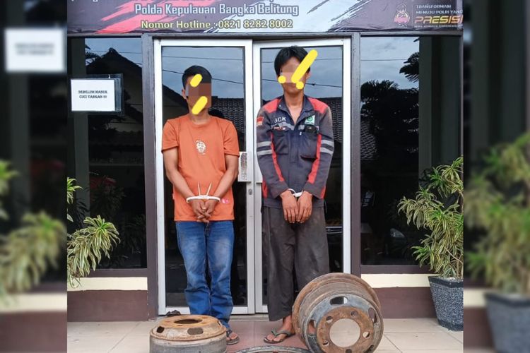 Dua pekerja bengkel ditahan karena jual aset perusahaan di Jalan Mudel Merawang, Bangka, Kamis (2/2/2023).