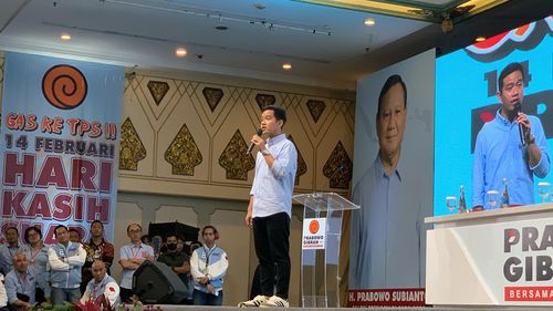 Gibran Minta Relawan Tak Terlena dan Lengah karena Hasil Survei