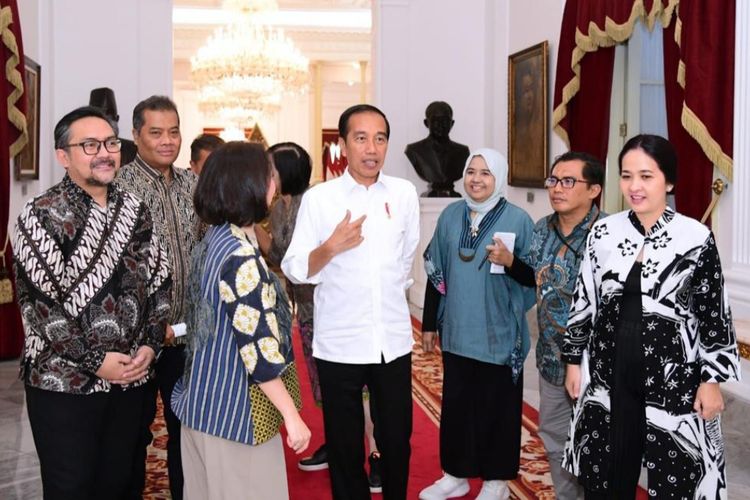 Presiden Joko Widodo saat bertemu sejumlah pemimpin redaksi (pemred) media nasional yang di Istana Merdeka, Jakarta, Kamis (10/8/2023).