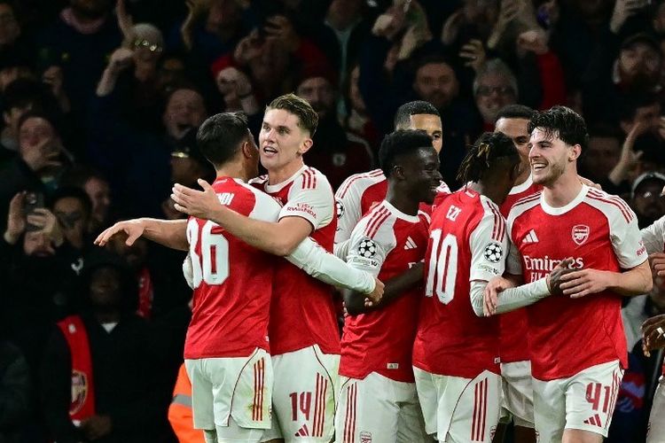 Para pemain Arsenal merayakan gol Viktor Gyokeres ke gawang Atletico Madrid pada laga Liga Champions di Stadion Emirates, Selasa (21/10/2025) atau Rabu dini hari WIB.