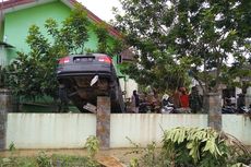 Banjir di Medan, Jamot Gendong 2 Anak dan Lewati Banjir Setinggi Dada: Saya Terjang Pintunya...