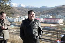 Kim Jong Un Larang Warganya Kenakan Mantel Kulit