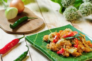 Resep Udang Goreng Telur Asin, Ide Lauk untuk Makan Malam