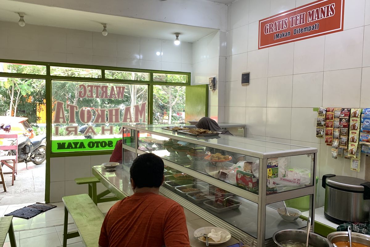 Pedagang warung tegal (warteg) di Kota Bekasi saat ini berada dalam kondisi cukup dilematis di tengah harga bahan pokok terus melonjak, Kamis (22/2/2024).