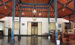 Mengintip Rumah Joglo Tua Tempat Tinggal SBY Masa Kecil