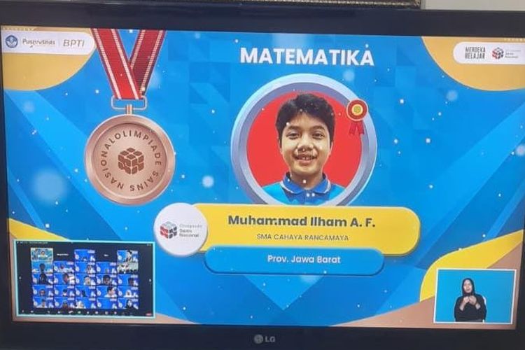 Muhammad Ilham, siswa SMA Cahaya Rancamaya IBS, peraih medali perunggu OSN 2022 bidang Matematika