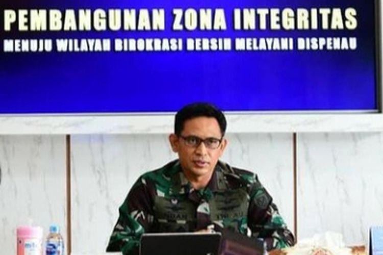 Kepala Dinas Penerangan Angkatan Udara (Kadispenau) Marsma TNI Indan Gilang Buldansyah (tengah)