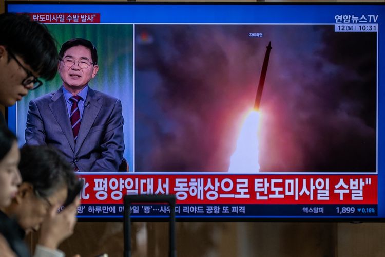 Rudal Korea Utara Terbang 900 Km, Hantam Laut Jepang