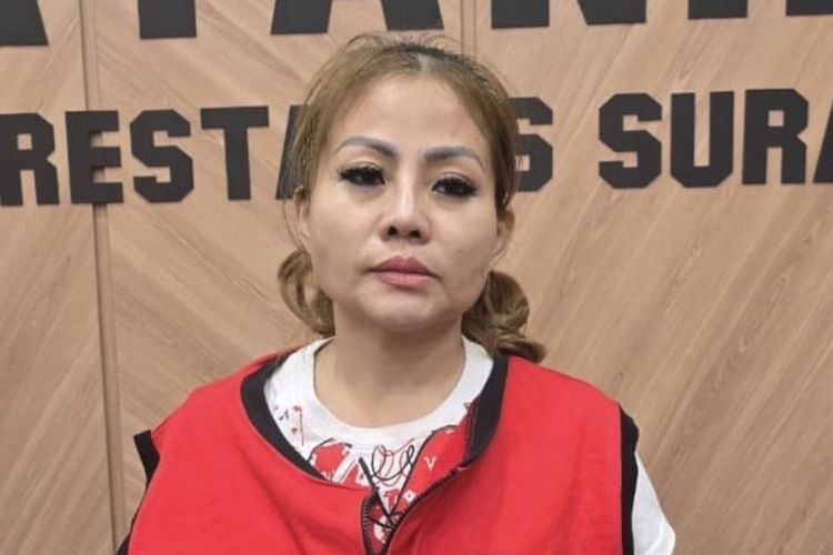 Pemilik CV Sentosa Seal Jan Hwa Diana setelah penetapannya sebagai tersangka pada Kamis (22/5/2025).