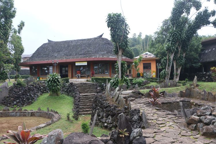 Museum Situs Taman Purbakala Cipari.