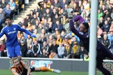 Courtois Blunder, Chelsea Ditahan Hull 