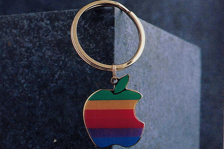 Gantungan kunci Apple.