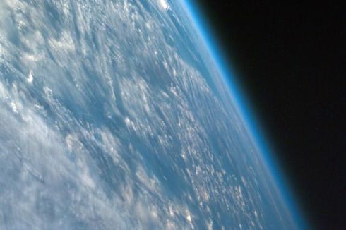 Urutan Lapisan Atmosfer Bumi dan Ciri-cirinya