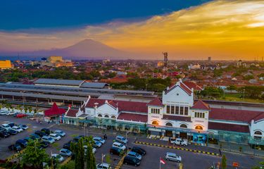 Stasiun Cirebon atau Stasiun Kejaksan. Daftar tarsus KAI Daop 3 Cirebon.
