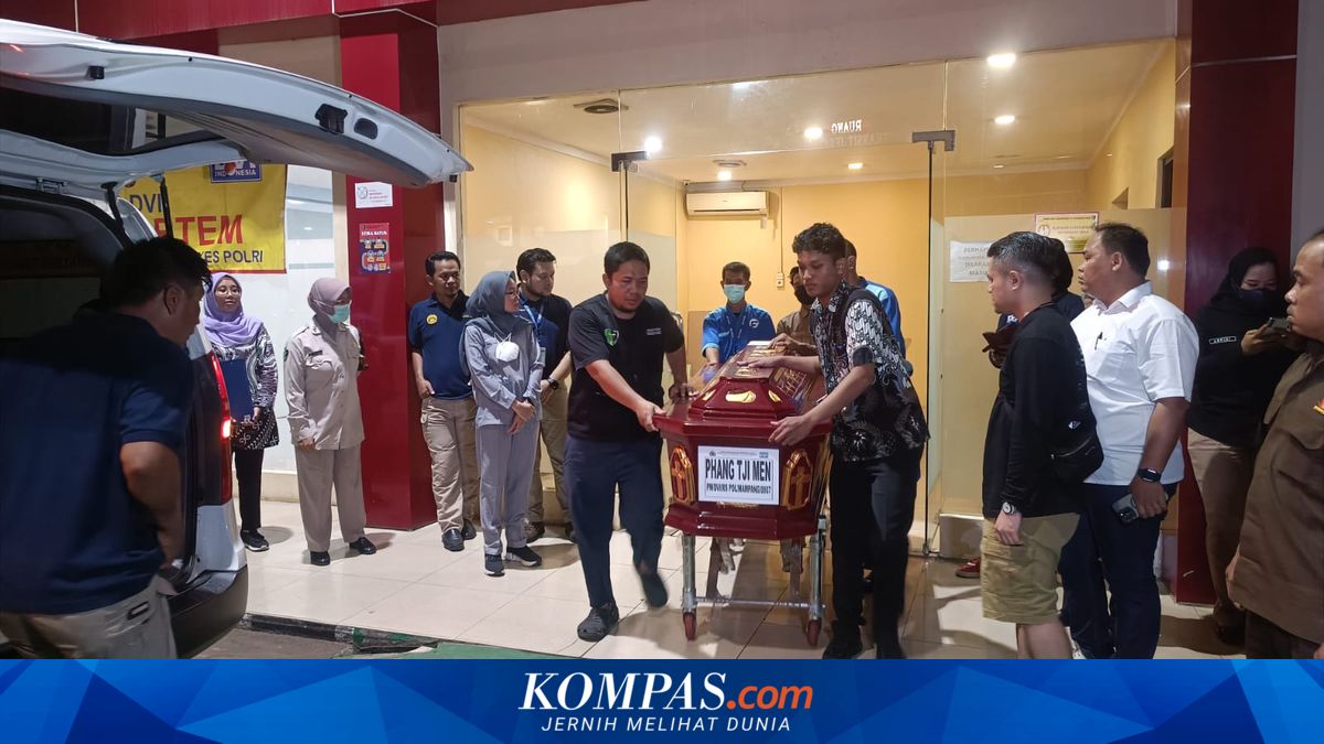 7 Jenazah Korban Kebakaran Toko Bingkai 