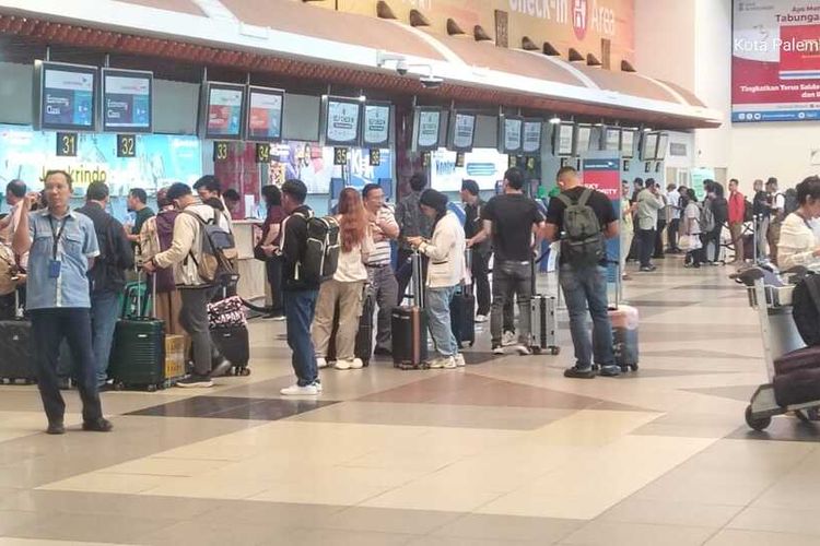 Erupsi Anak Krakatau, 5 Penerbangan di Bandara Palembang Dibatalkan