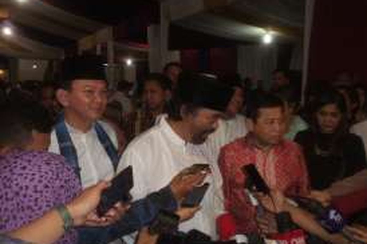 Gubernur DKI Jakarta Basuki Tjahaja Purnama (paling kiri) bersama dengan Ketua Umum Partai Nasdem Surya Paloh dan Ketua Umum Partai Golkar Setya Novanto usai acara buka puasa bersama di Kantor DPP Partai Nasdem, Gondangdia, Menteng, Jakarta Pusat, Kamis (9/6/2016).