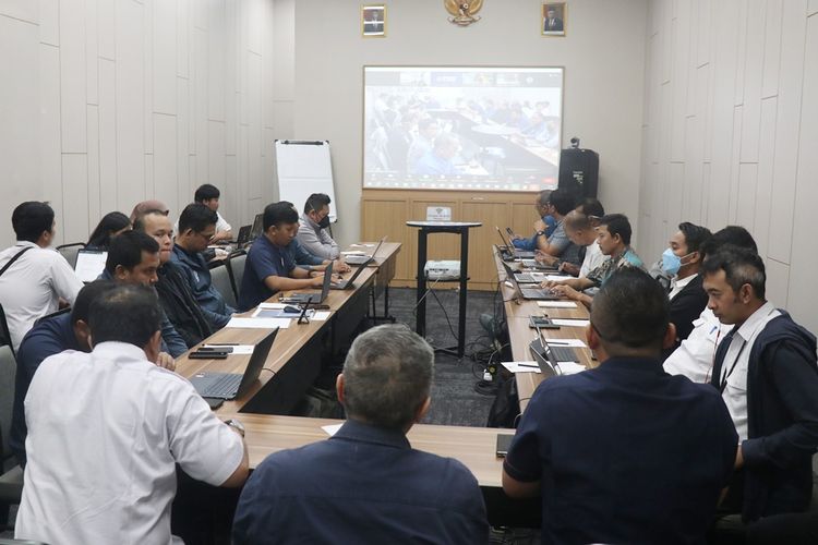 Kementerian Pekerjaan Umum dan Perumahan Rakyat (PUPR) bersama Persatuan Sepak Bola Seluruh Indonesia (PSSI) dan PT Liga Indonesia Baru (LIB) menyelenggarakan rapat koordinasi Penyediaan Prasarana Instalasi Video Assistant Referee (VAR) di Tangerang, 18-22 Maret 2023.