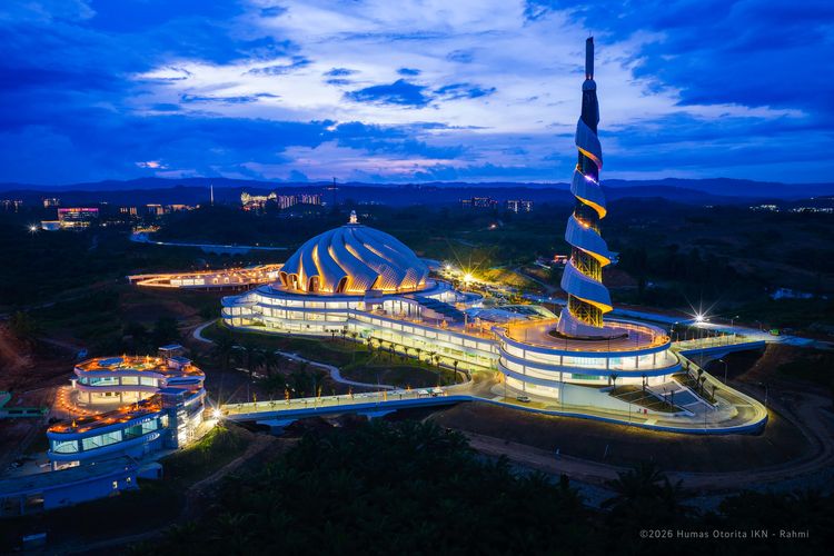 Salat Tarawih Perdana di Masjid Negara IKN, Disiarkan secara Langsung 