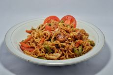 Resep Mi Goreng Tuna Pedas, Pakai Ikan Asap