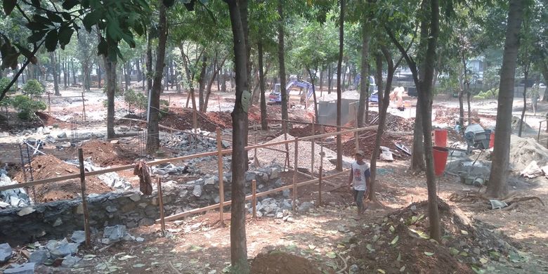 Taman Puring, Kebayoran Baru, Jakarta Selatan sedang dalam proses pembongkaran, Kamis (2/10/2019).
