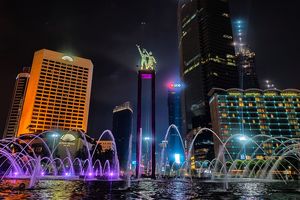 Pertunjukan Cahaya Spektakuler Hadir di Bundaran HI Lewat Jakarta Light Festival