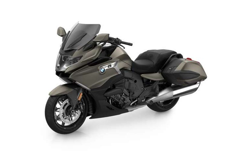BMW Motorrad resmi melansir varian keluarga K-series baru yaitu K1600GT 2022, K1600GTL dan K1600B.