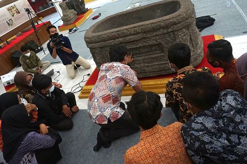 Mempelajari Aksara Jawa Kuno di Museum Airlangga Kediri