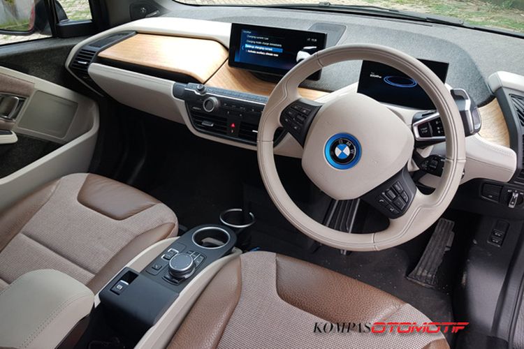 Mobil listrik BMW i3s
