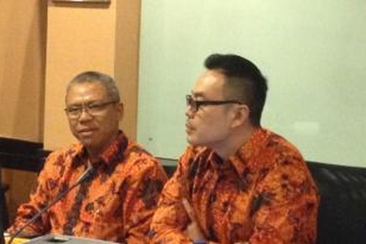 Ketua DPD REI DKI Jakarta, Amran Nukman dan Sekretaris Arvin F. Iskandar, di Sekretariat DPD REI DKI Jakarta, Rasuna Office Park, Kuningan, Jakarta Selatan, Selasa (23/9/2014).