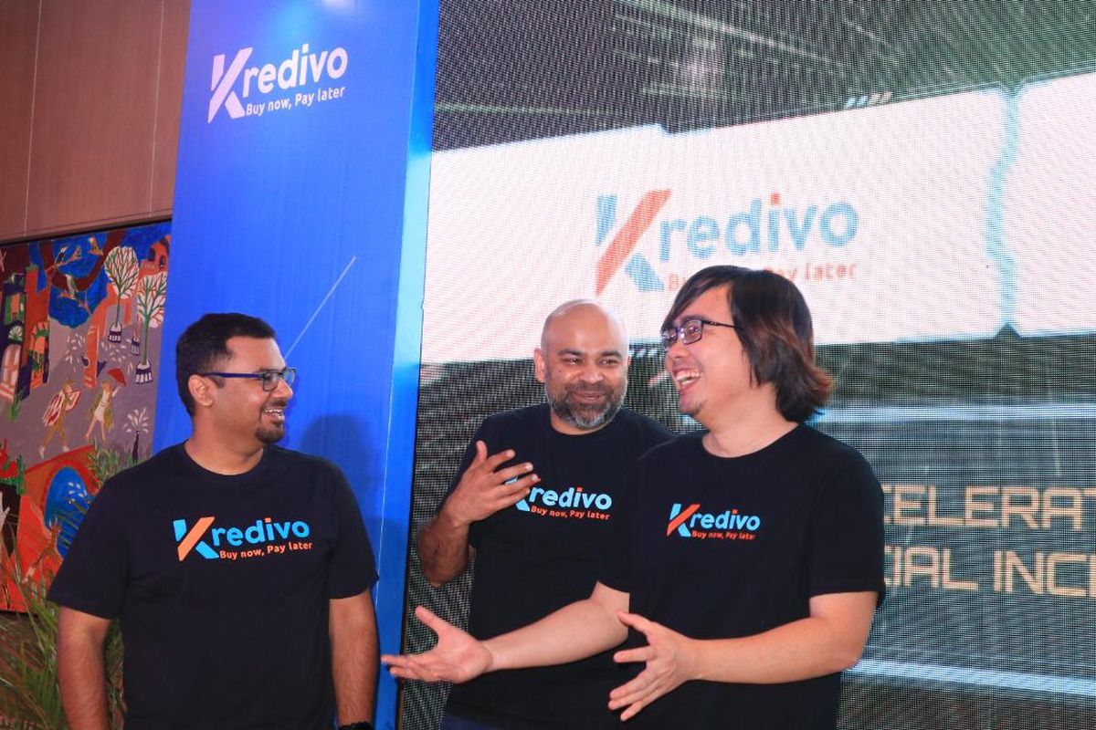 (ki-ka) Umang Rustagi - Co-Founder dan CEO Kredivo, Akshay Garg - Co-Founder dan CEO FinAccel, Alie Tan - Co-Founder dan CEO KrediFazz.
