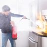 7 Tips Mengamankan Dapur dari Risiko Kebakaran