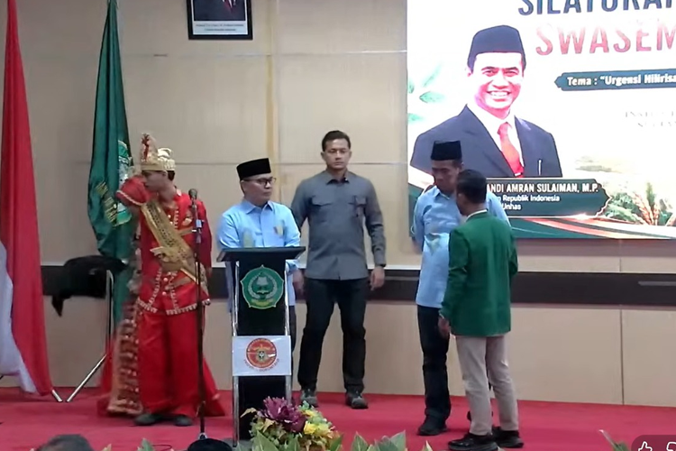 Mentan Amran Sulaiman Diteriaki Mahasiswa di IAIN Gorontalo: Bangun Nusantara Enggak Mudah