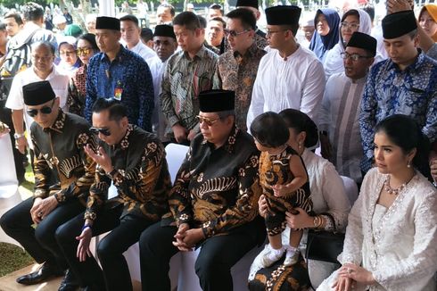 SBY Ucapkan Terima Kasih kepada Masyarakat yang Ziarah ke Makam Ibu Ani